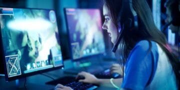 How to Stay Safe While Gaming Online