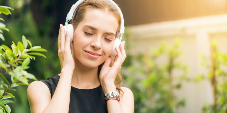 The Benefits of Listening to Music: A Simple Guide