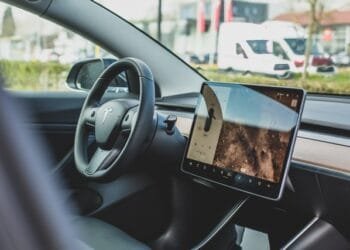 Myapps Tesla – Manage Your Subscription to Auto Services From Your Tesla