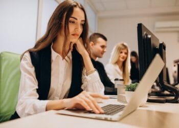 Why Companies Are Turning to Business Process Outsourcing (BPO)?